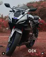 R15M Metallic gray