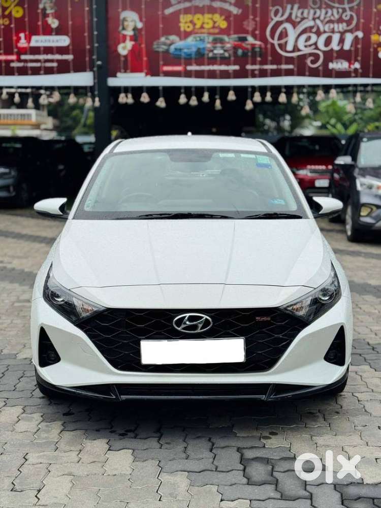 Hyundai i20 Petrol Asta Dual Tone, 2021, Petrol
