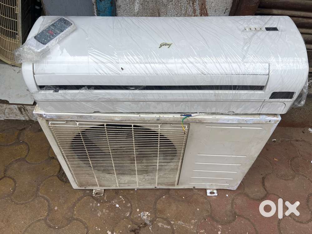 SPLIT AC GOOD CONDITION