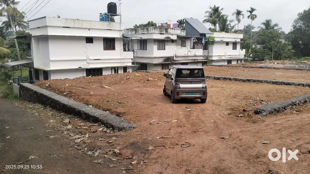 Chottanikkara palace sguare area plot for sale