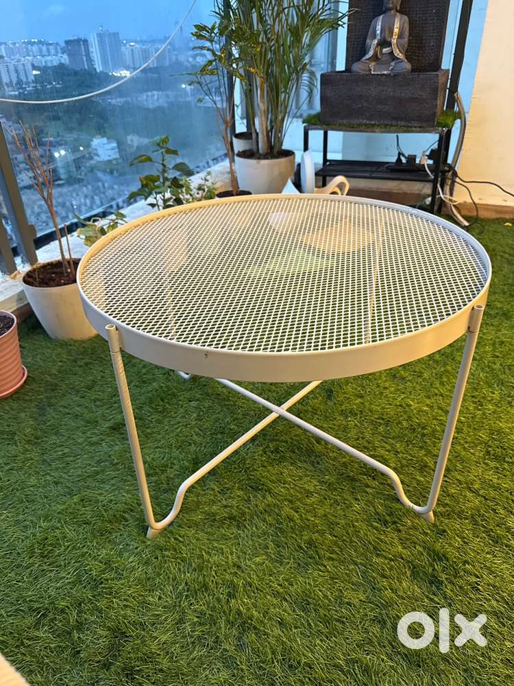 Outdoor table