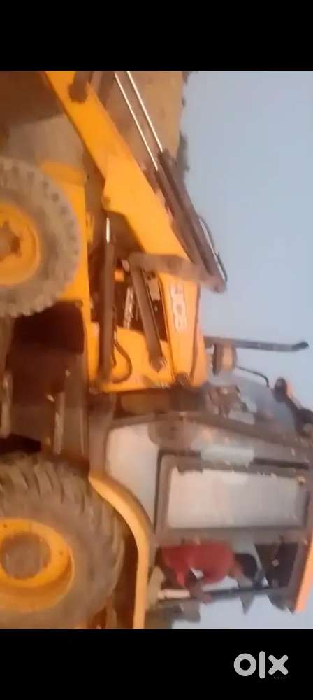 Jcb 3dx 2wheel 2015 model all ok price 12lk