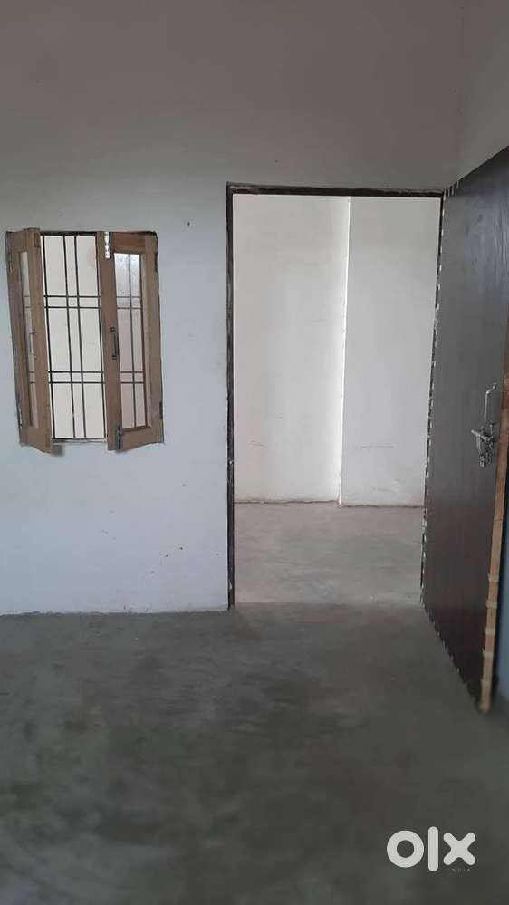 Single room available for rent in Saran Jawahar colony