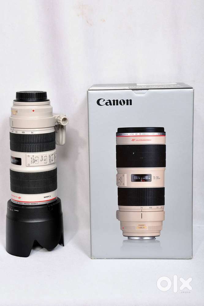 canon 70-200 f2.8  IS2 very light used looks new