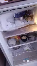 LG fridge for sale in 6000