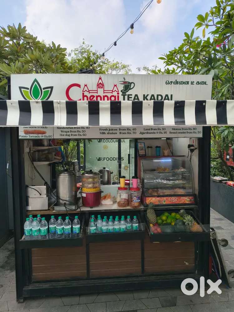 Helper job, coffee shop at VR mall