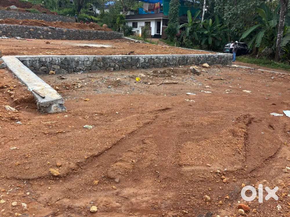 House plot for sale near Mc road Ettumanoor Pattithanam 8 cent