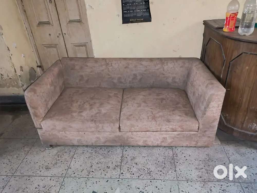 Sofa 2 seat very good condition