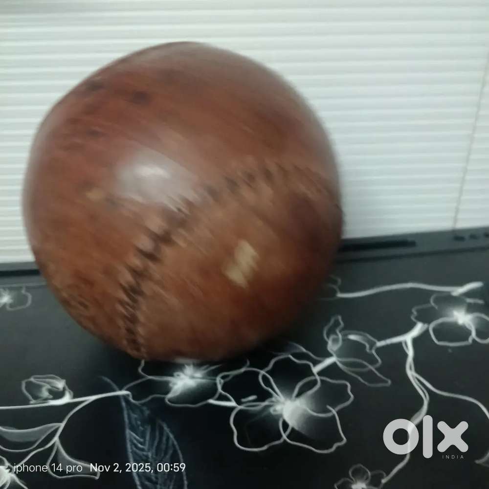 Leather stitchin medicine ball