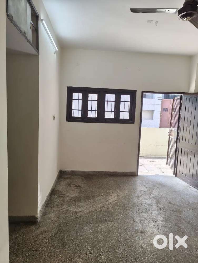 1 bhk flat for office space in e-7