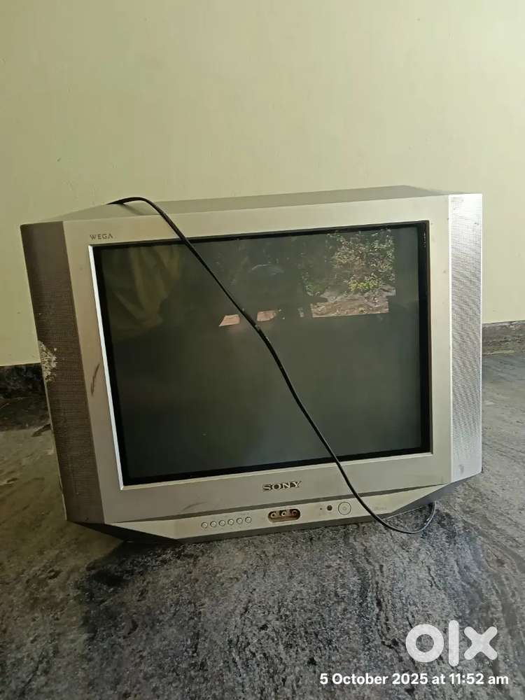 Sony tv old