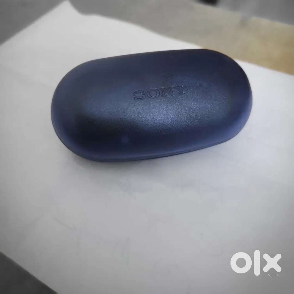 Sony WF-XB700 Truly Wireless Extra Bass Bluetooth earbuds.