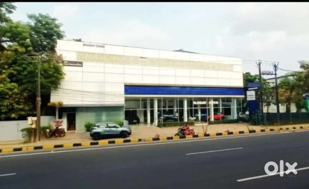 CAR SHOWROOM FOR RENT 8500 SQFT ( വൈറ്റില )
