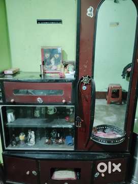 Almirah fully new