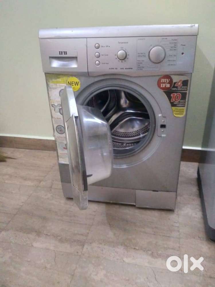 Front load washing machine