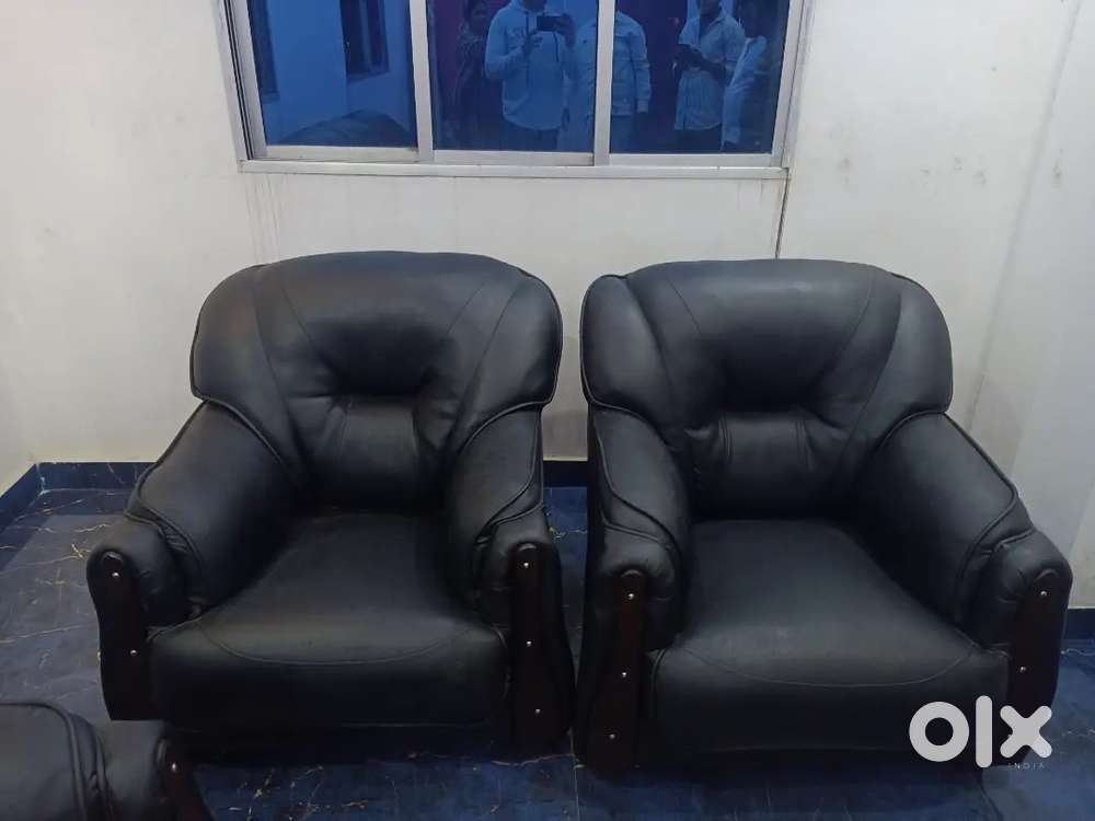 LEATHER 3+1+1 SOFA SET