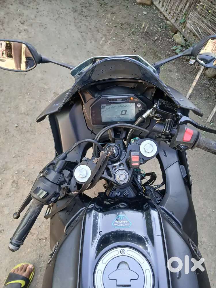 Yamaha v4 all good condition new tyre