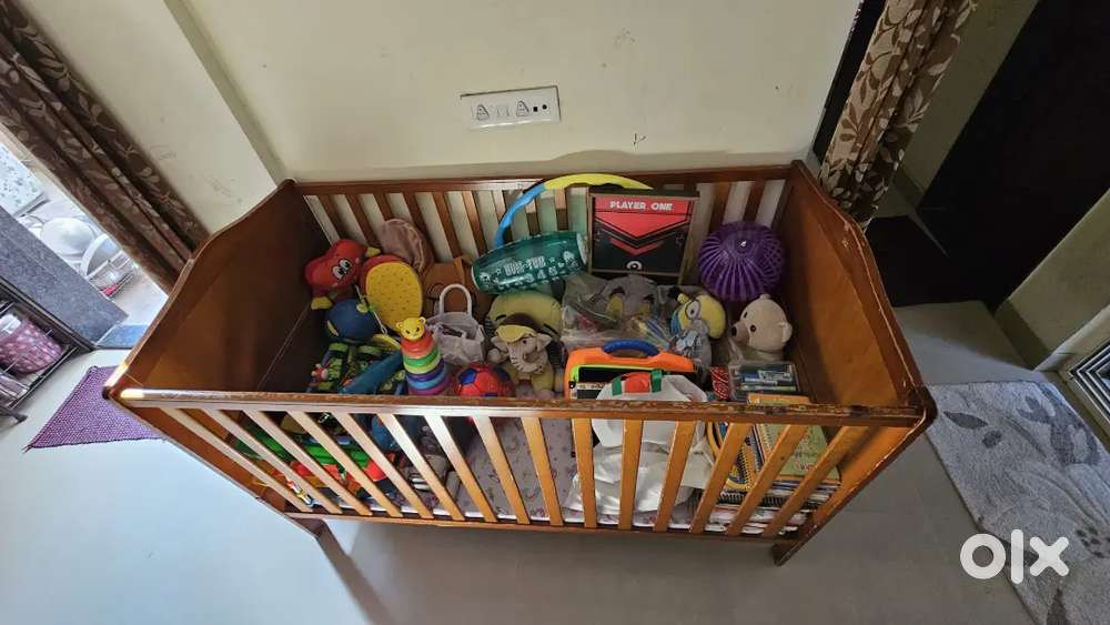 Wooden Baby Cot Crib with Mattress