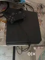 PS4 With 2 Controller & 2 Games Unchated 4 & Horizen