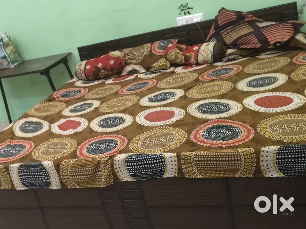 Double bed 2 set with mattress