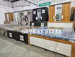 Bedroom furniture set