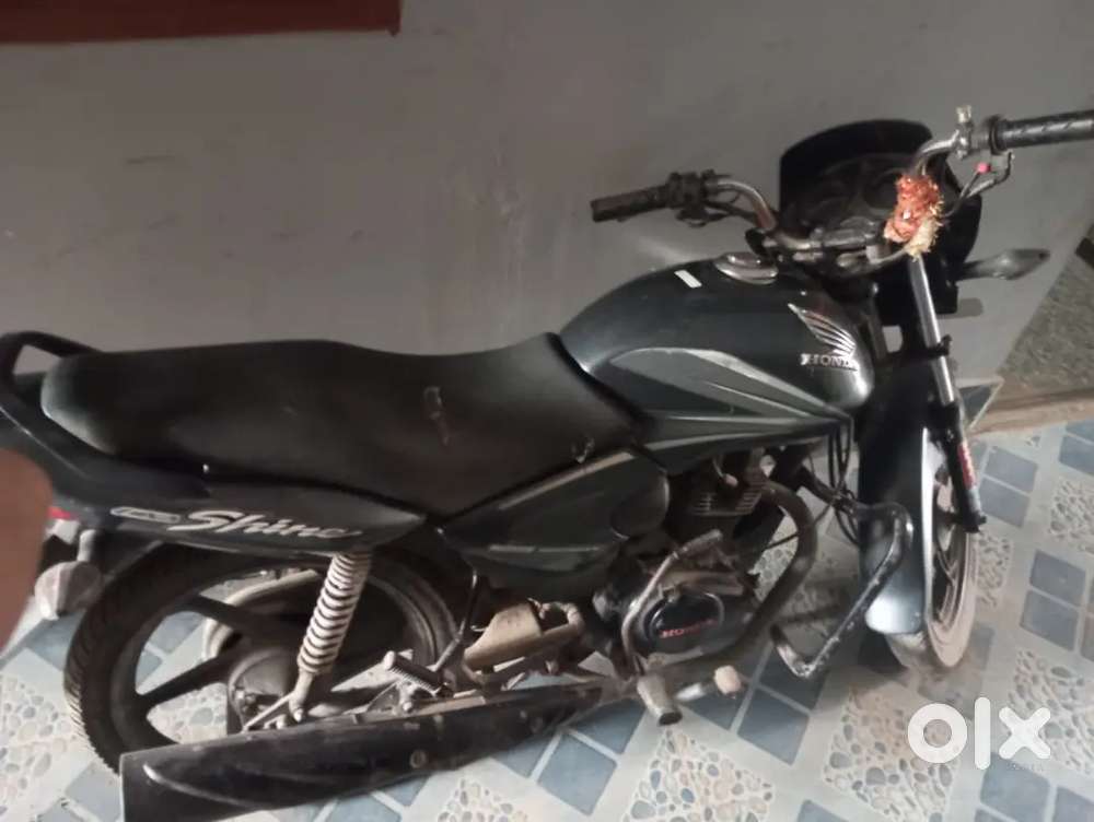 Honda CB Shine