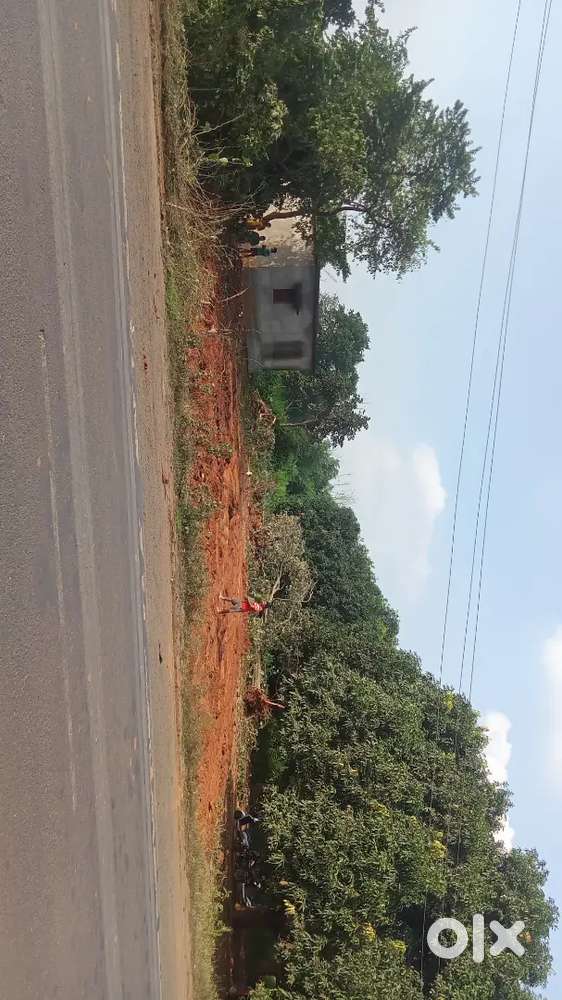 Rent for garage beside water servicing  at dumka pakur highway