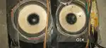 2 woofer &  2 speakers