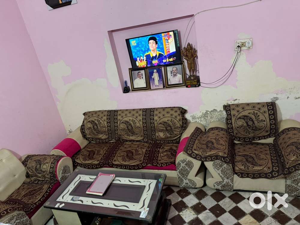 3 set sofa with table or dressing