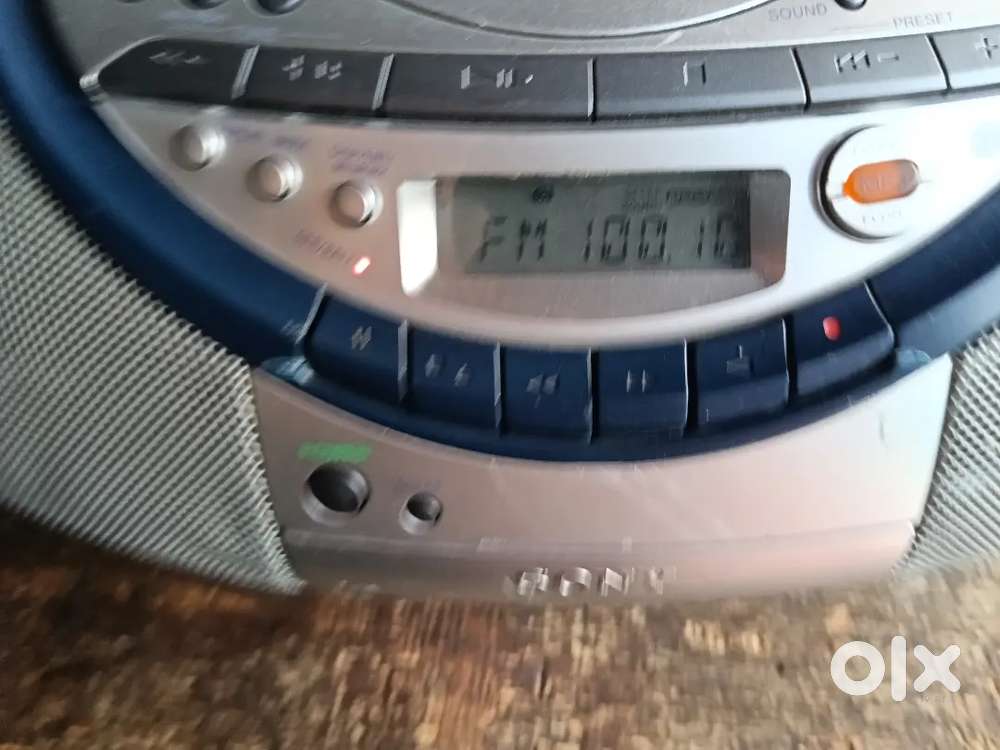 Sony 2 in 1 radio  tape  playing