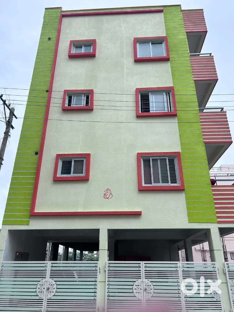 7 Hills Gents PG for Sale