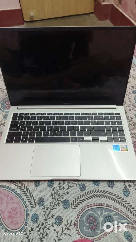Samsung galaxy book 3 16gb ram 512 gb ssd Iris Xe Graphics