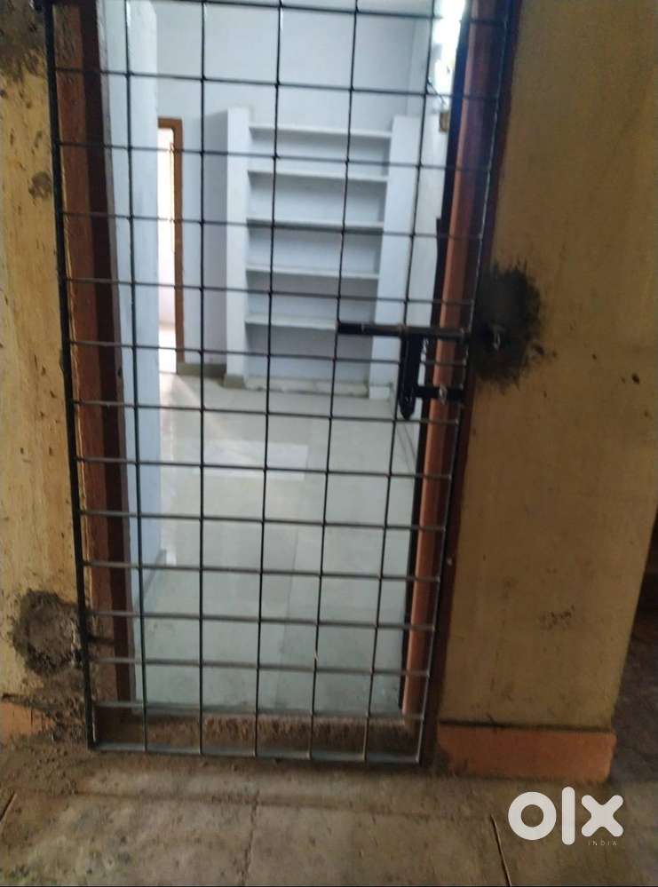 Near Solinganallur, Semmanchery, Perumbakkam, behind sathaya bama