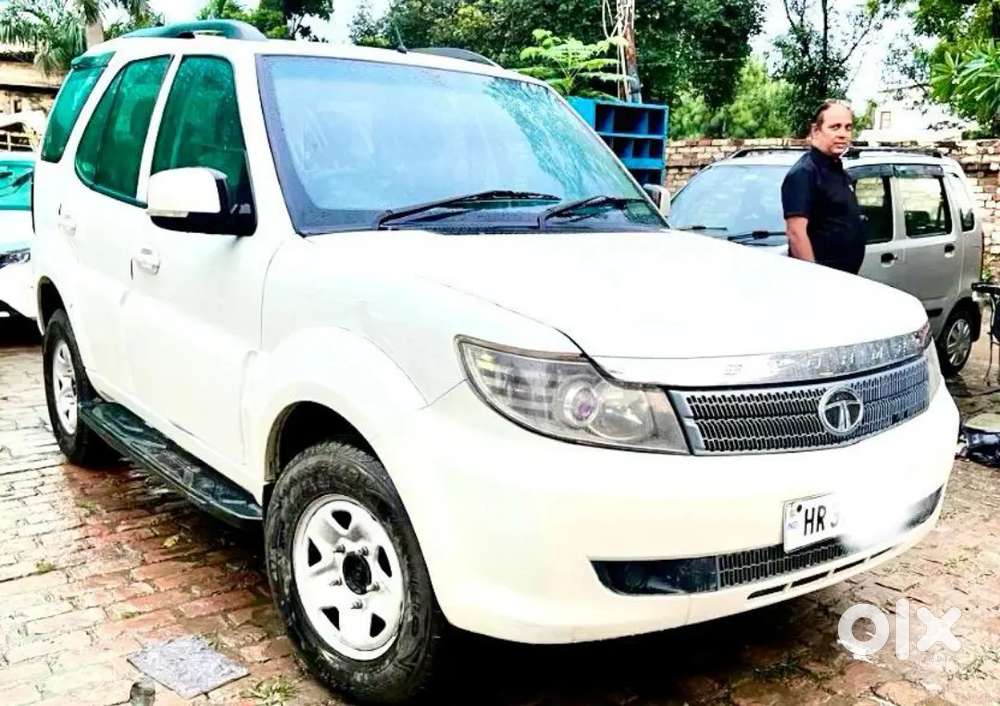 Tata Safari Storme 2013