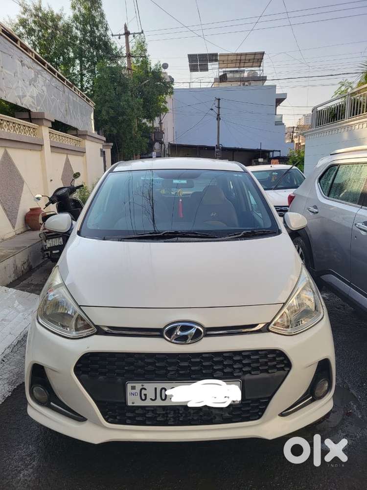 Hyundai Grand i10 2017 Petrol 33500 Km Driven
