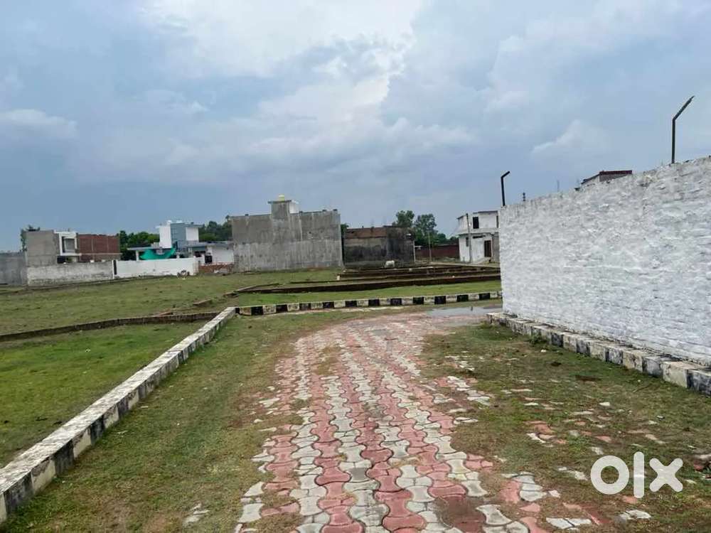 Best location alambaag lucknow