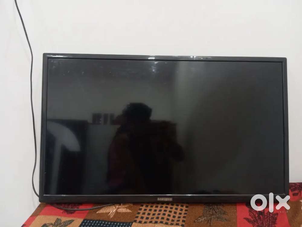 32 inch samsung TV in good condition