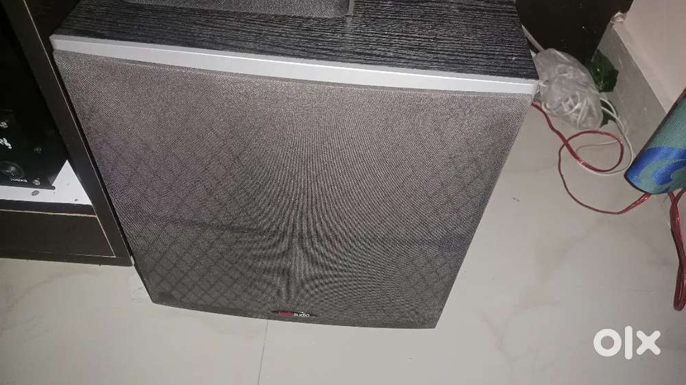 Polk Subwoofer PSW10..used 2 years only