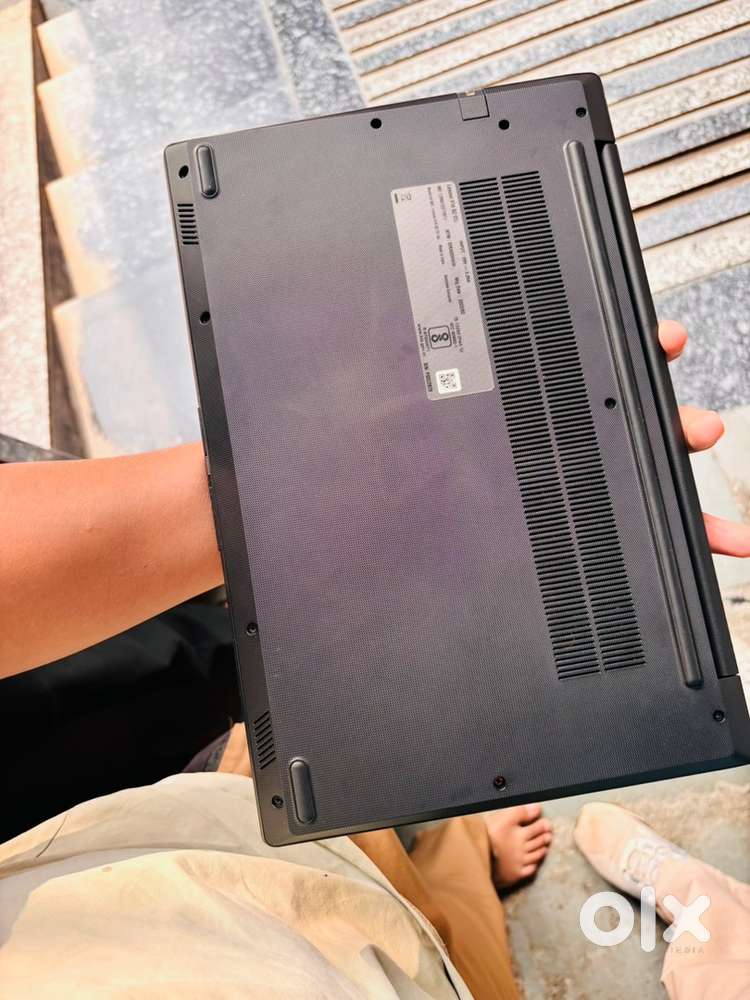 Laptop lenovo v14 g2 itl