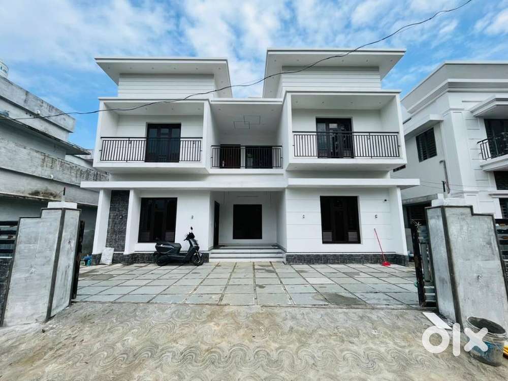 Mannuthy 4bhk 1800 Sqft,5.600 cent ,Villa Thrissur
