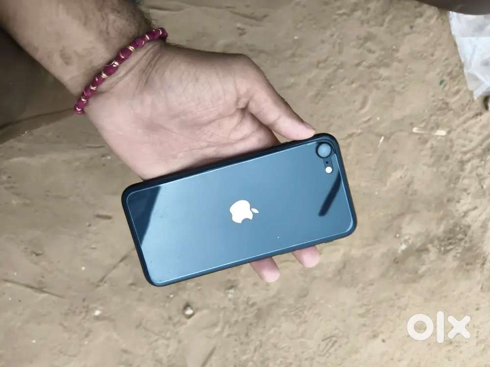 Vivo t4x purple colour and give a iphone se 2020