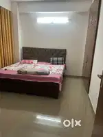 Only for girl 2 bhk h share me 1 partner separate girl