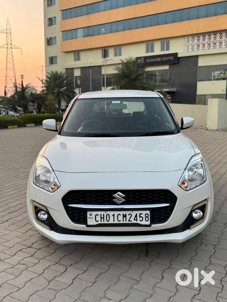Maruti Suzuki Swift VXI Optional, 2022, Petrol