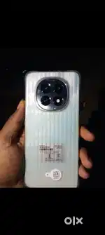 URGENT SALE Oppo f29 new launch mobile 1 month use 1year warranty card