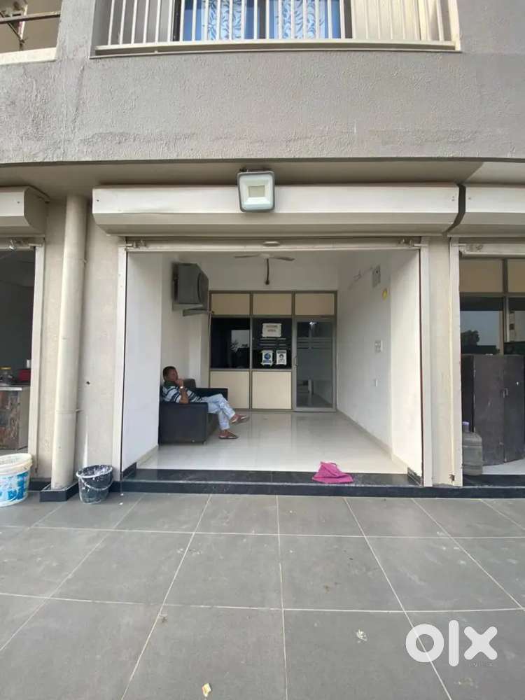 Shop for sell