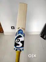 New English willow bat for urgent sale.