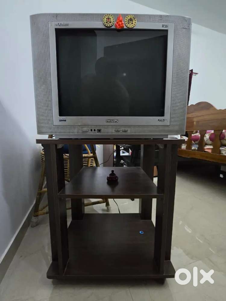 21 Philips TV with stand for sale