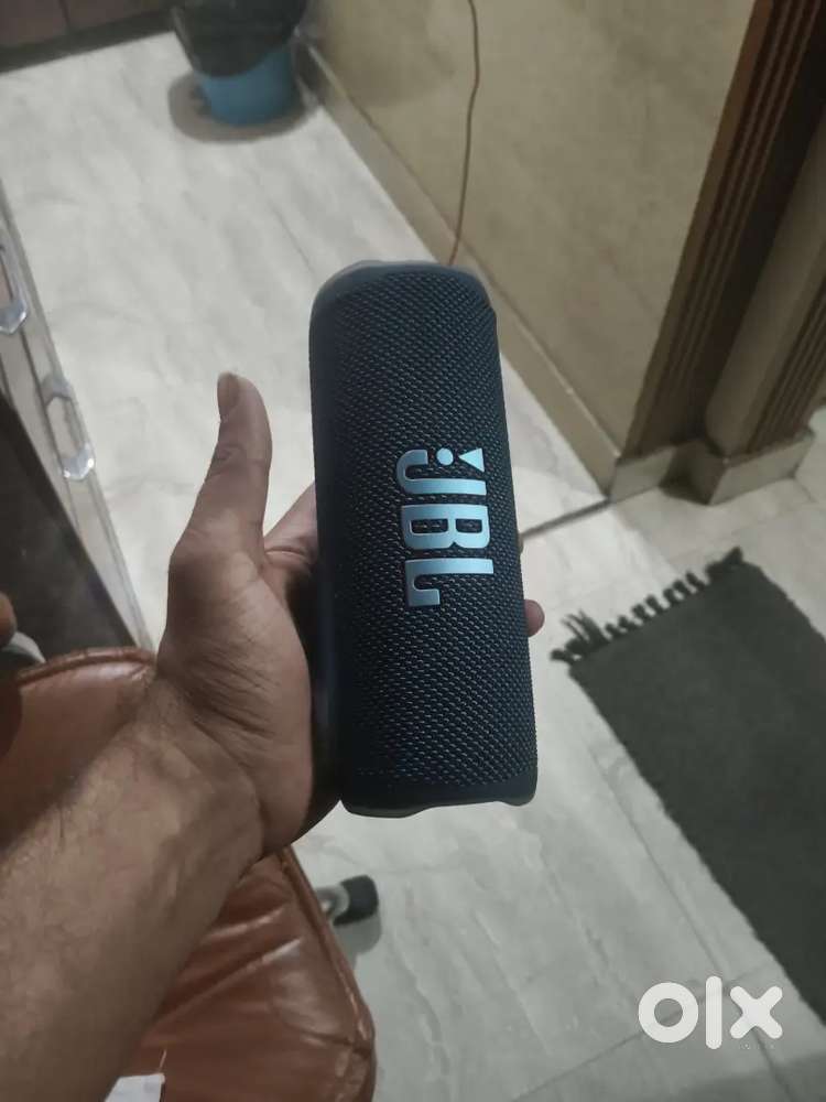 Jbl flip 6 speakers new
