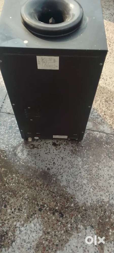 Coffee vending machine