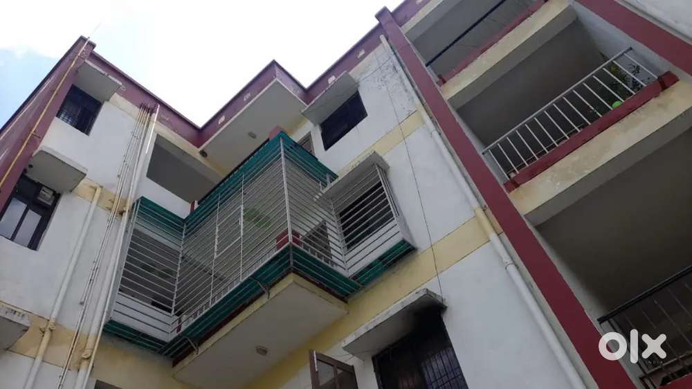 Flat on Sale near Shaheed Path Jhanvi Enclave